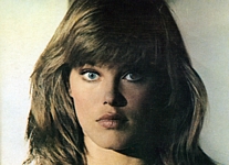 "Bajo el vestido...NADA" ("Sotto il...) 1b zoomed - mexican movieposter 1989