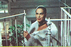 ital. unknown - Via Montenapoleone movie pic in white fur