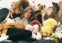 dutch HITKRANT 08/87 #32 - N.Y. apartment with puppets