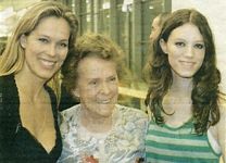 danish Urban 15. Nov. 2004 - with Eileen Ford and winner Eva Helene Skovvig at 2004 danish Supermodel of the World finale
