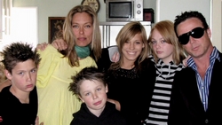 "Hele Historien" 123 - 6. Oct. 2009 TV2 Koncern production