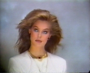 the x-factor at work "Mamas M&auml;dchenhandel" face close-up 27