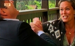 Dec. 2007 TV2 Go aften review 2007 interview 15